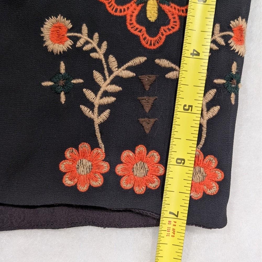 Skylar + Jade Embroidered Floral Crop Top Size M Brown Lined Womens Boho Strappy - Picture 3 of 9